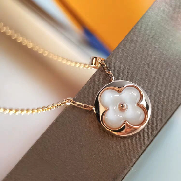 [Luna Brilliance]SUN MOP GOLD 1 DIAMOND NECKLACE