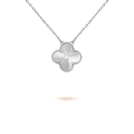 [Lunabriance]CLOVER  15MM DIAMOND LASER NECKLACE SILVER