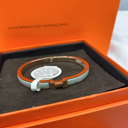 [Luna Brilliance]CLASSIC HM CLIC GREEN 8MM ENAMEL BRACELET