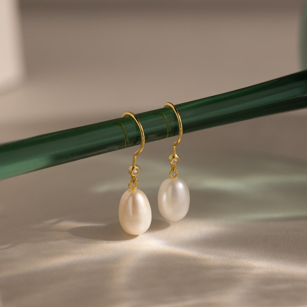 Dangling Pearl Diamond Earrings