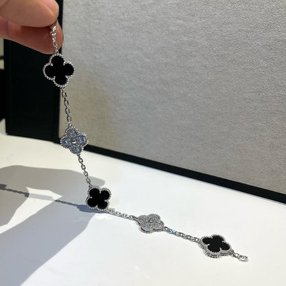 [Luna Brilliance] CLOVER 5 MOTIF ONYXS BRACELET COLLECTION