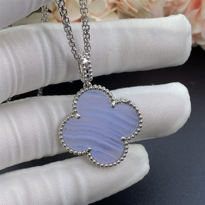 [Luna Brilliance]CLOVER SILVER CHALCEDONY BIG CLOVER NECKLACE