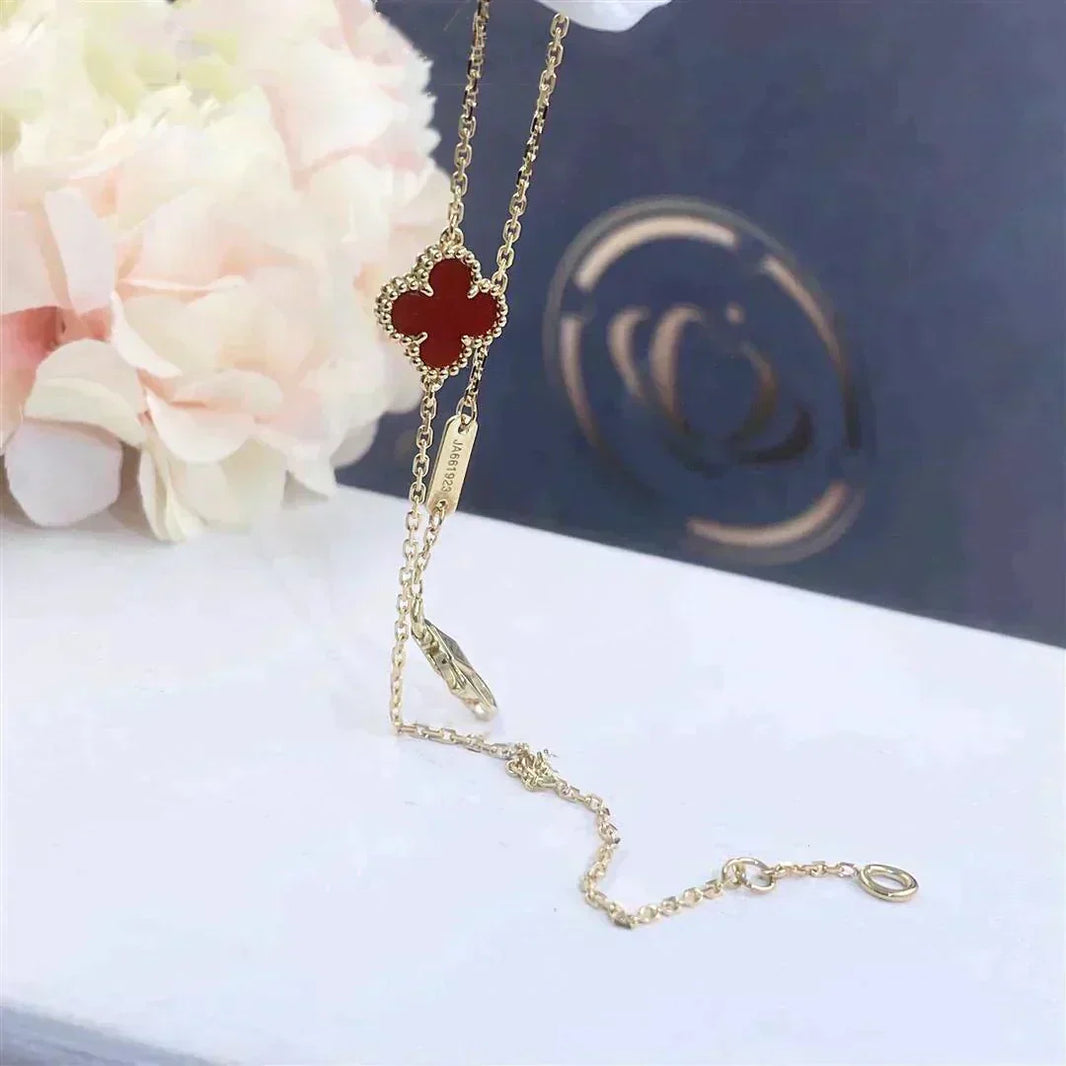 [Luna Brilliance]CLOVER  CARNELIAN SINGLE FLOWER BRACELET