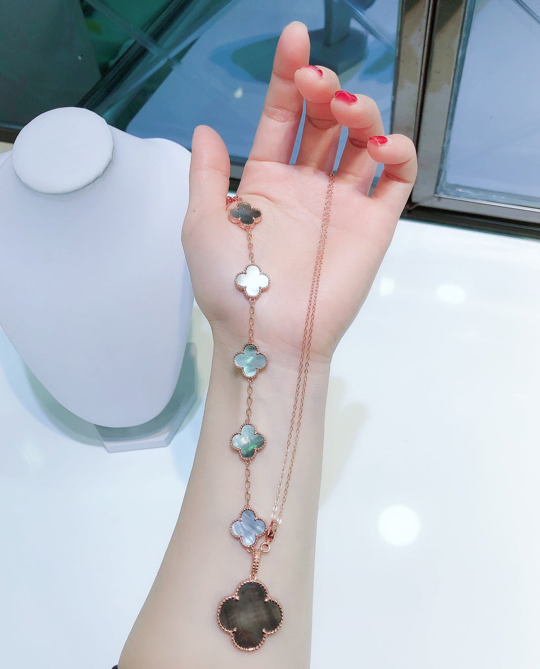 [Luna Brilliance]COMBINED BRACELET 5 MOTIFS AND NECKLACE DARK MOP ROSE GOLD
