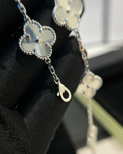 [Luna Brilliance]CLOVER 5 MOTIF LASER BRACELET COLLECTION